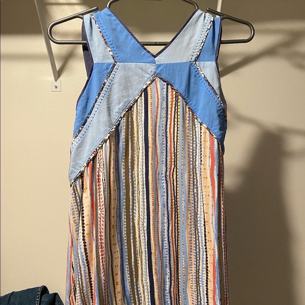 Barely worn Anthropologie Top!! Size medium